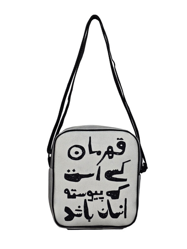 کیف رودوشی مخمل کوچک طرح HERO
